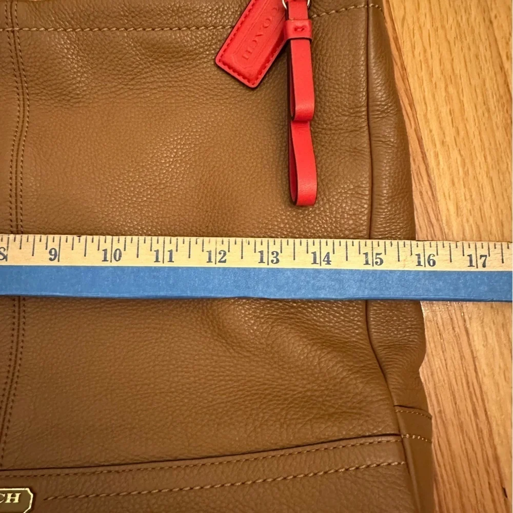 COACH PARK LEATHER HOBO (COACH F23293